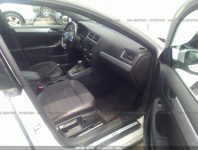 3VW4A7AJ1DM221072