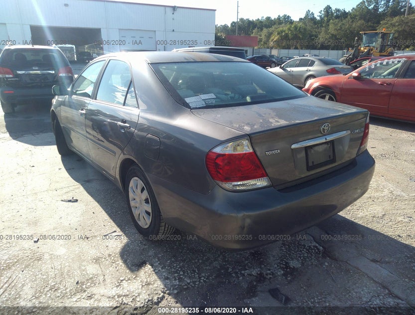 4T1BE32K15U558896