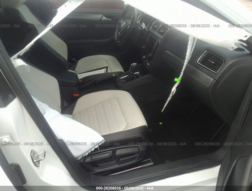 3VWD17AJ9GM395038