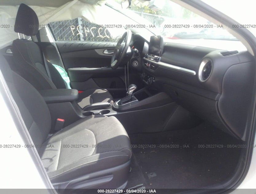 3KPF24AD9KE122007