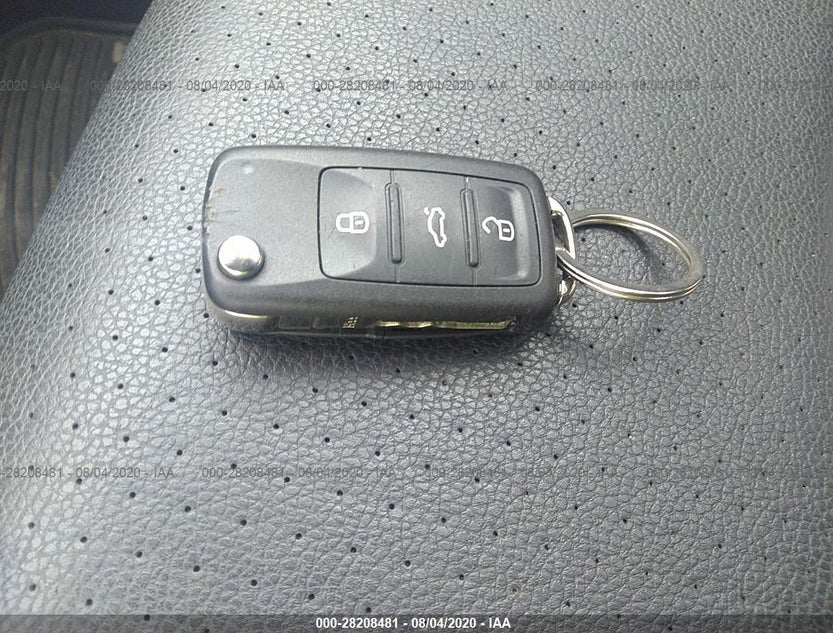 3VWDB7AJ2HM338422