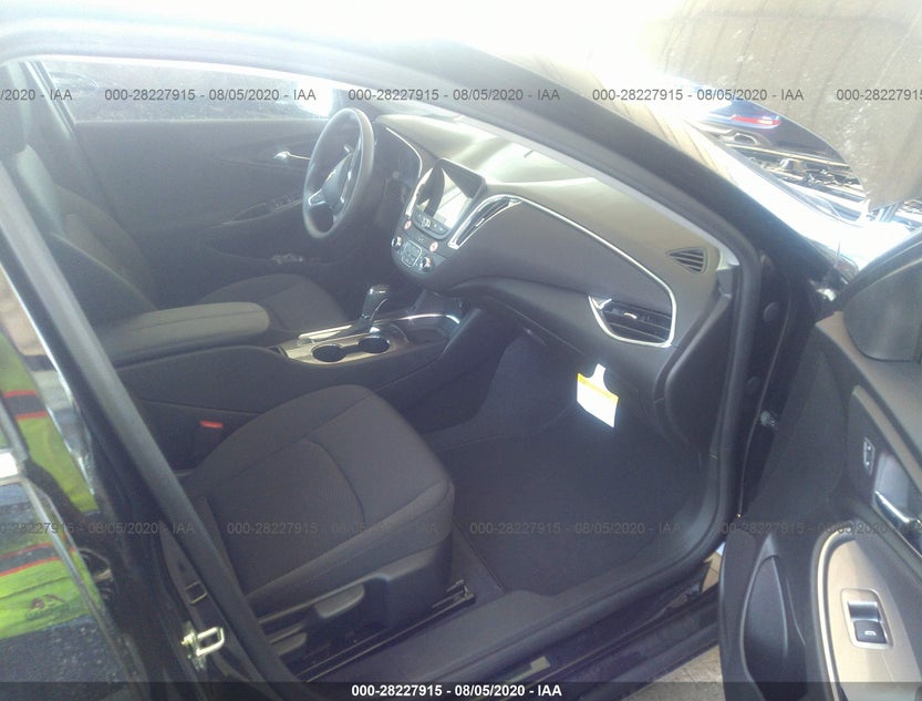1G1ZD5ST7LF120159