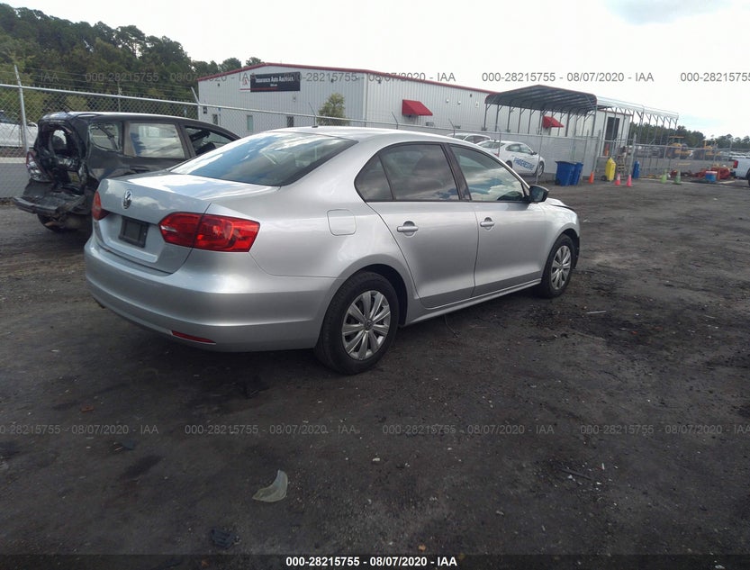 3VW2K7AJ8DM412119