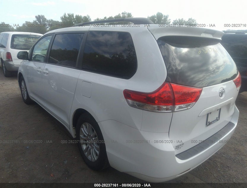5TDYK3DC9DS329981