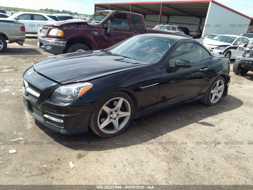 VIN WDDPK4HA5EF085747 2014 Mercedes-Benz SLK-Class,... no.2