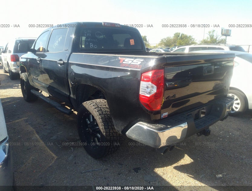5TFDW5F17KX854152