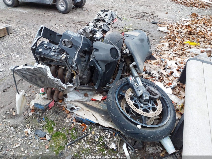 JS1GN7DA272118264 2007 SUZUKI GSX-R photo no. 4