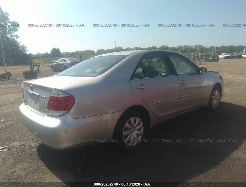 4T1BE32KX5U015952