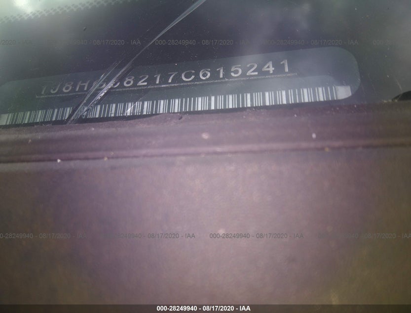 1J8HG58217C615241