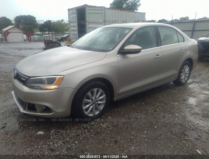 3VW637AJ6DM275728