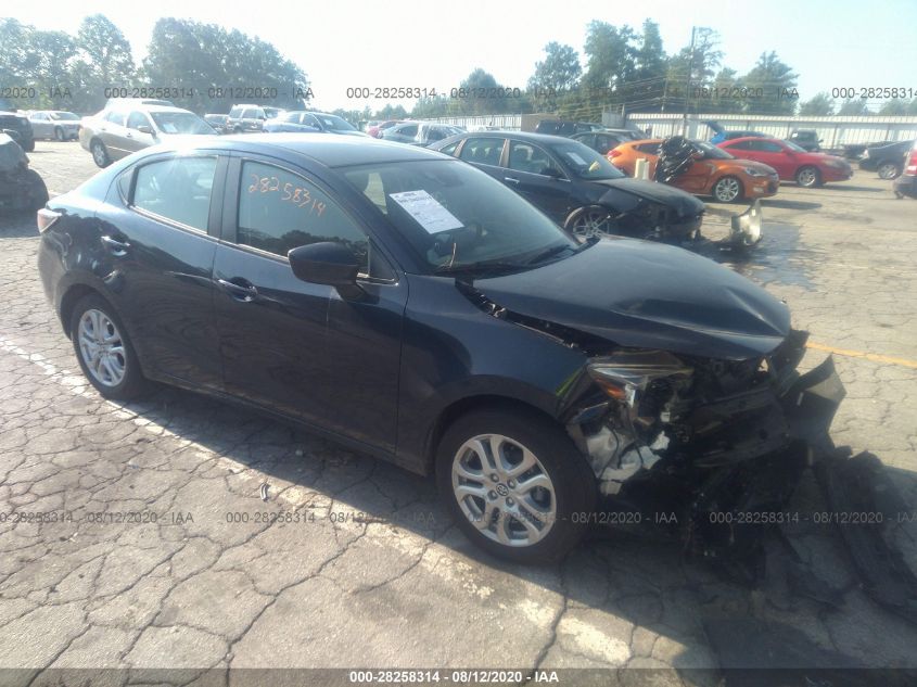 3MYDLBYV5JY322131 2018 Toyota Yaris Ia