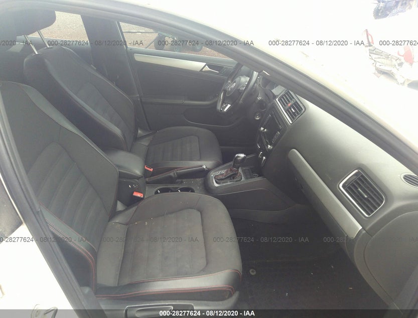 3VW467AJ6CM426337