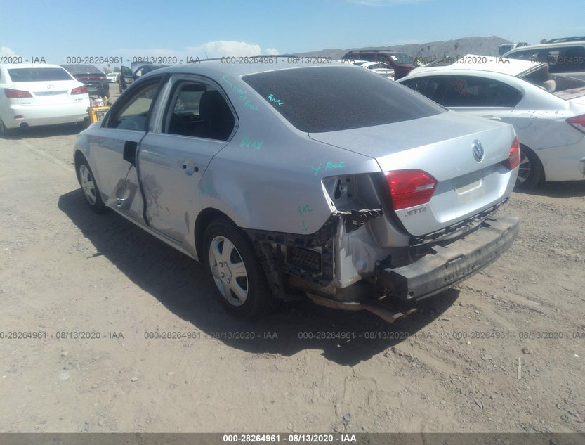 3VW2K7AJ8CM406335