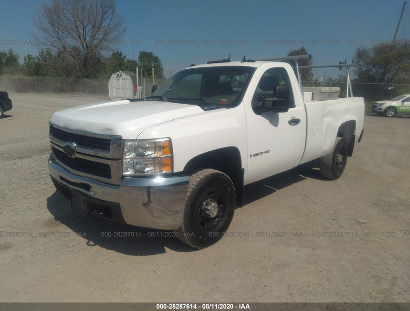 1GCHC24K68E121180
