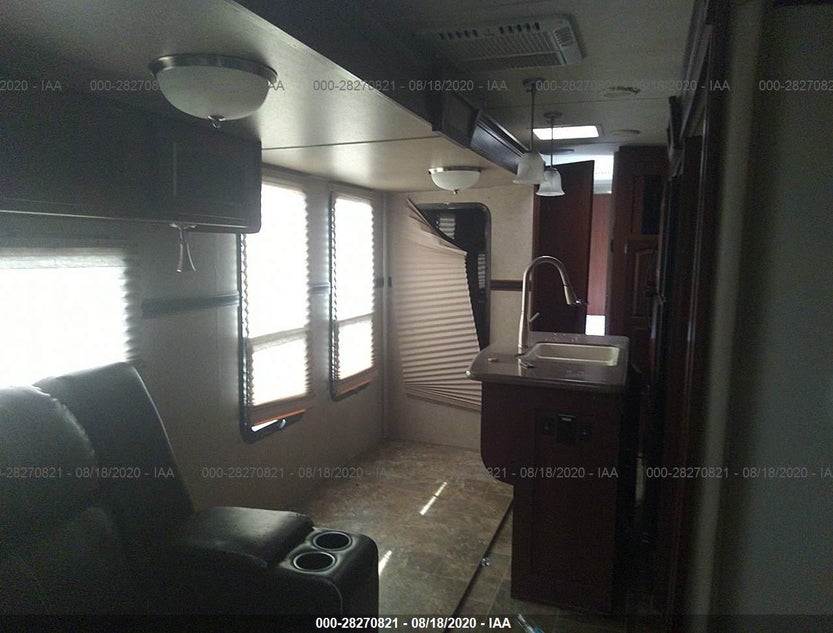 4X4TRLF20F1864539