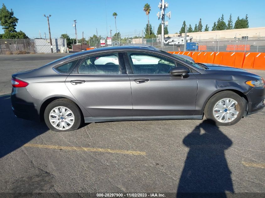 2013 Ford Fusion S VIN: 3FA6P0G73DR127572 Lot: 28297900