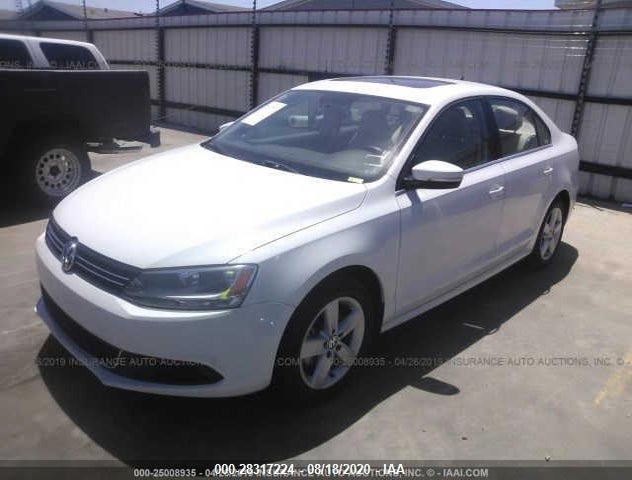 3VWLL7AJ1EM406889