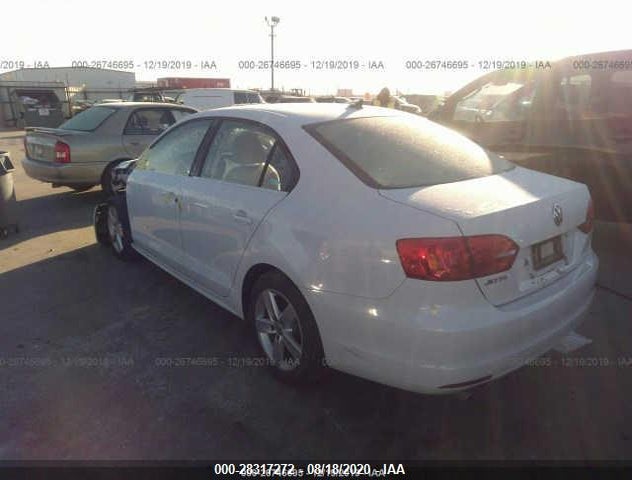 3VWLL7AJ5EM290578