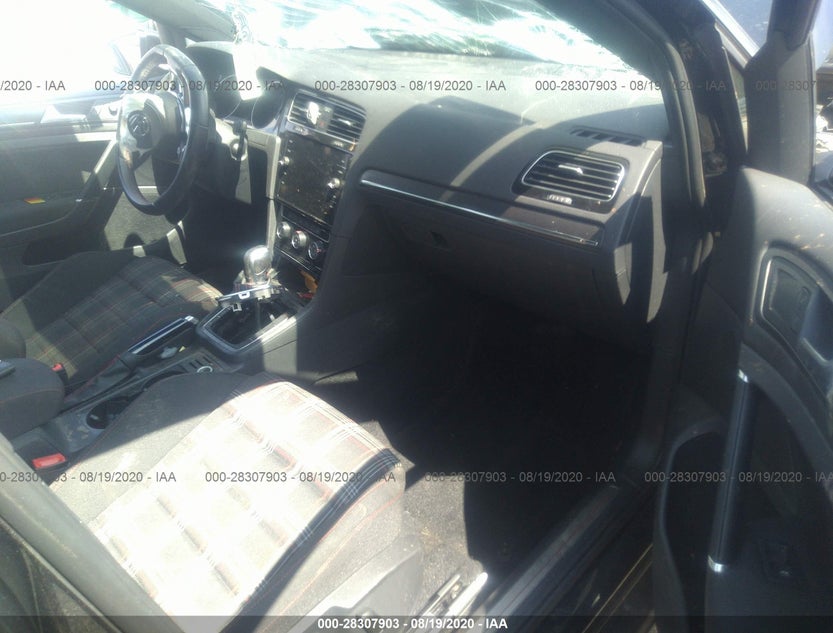 3VW447AU8JM275367