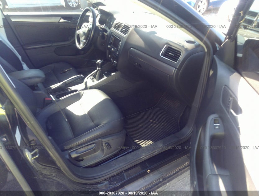 3VW3L7AJ8DM269108