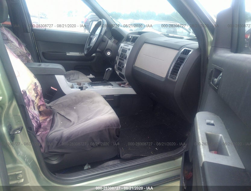 4M2CU81158KJ12004