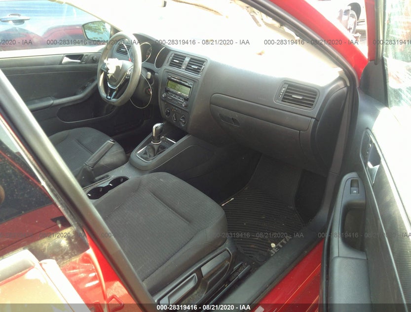 3VW2K7AJ9FM411757