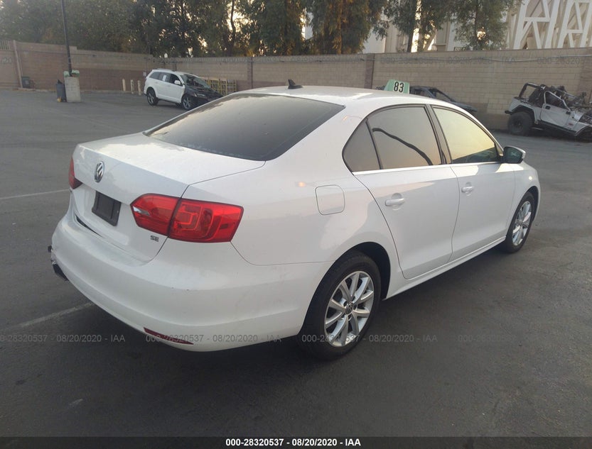3VWD17AJ5EM383708