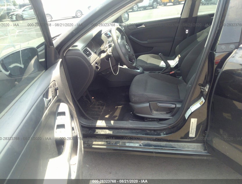 3VW2K7AJ0BM340670