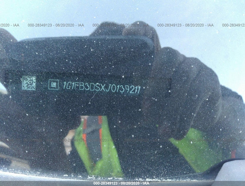 1G1FB3DSXJ0139211
