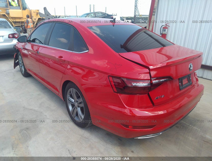 3VWCB7BU8LM004151
