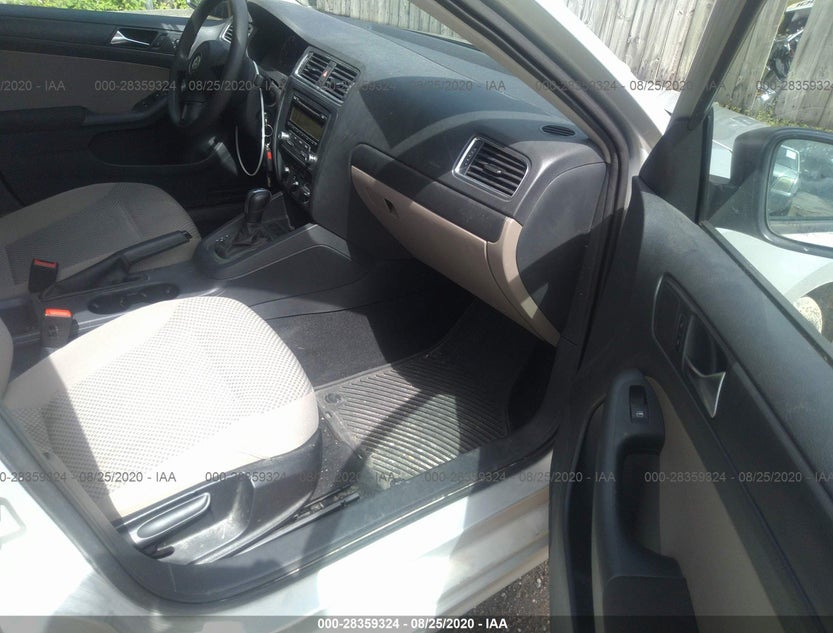 3VW2K7AJ1BM357770