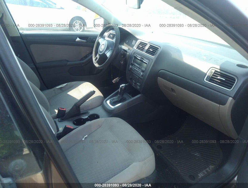 3VW2K7AJ4CM402332