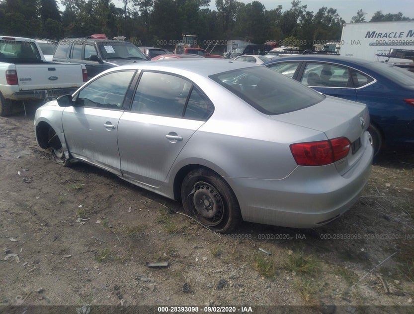 3VW2K7AJ9BM389821