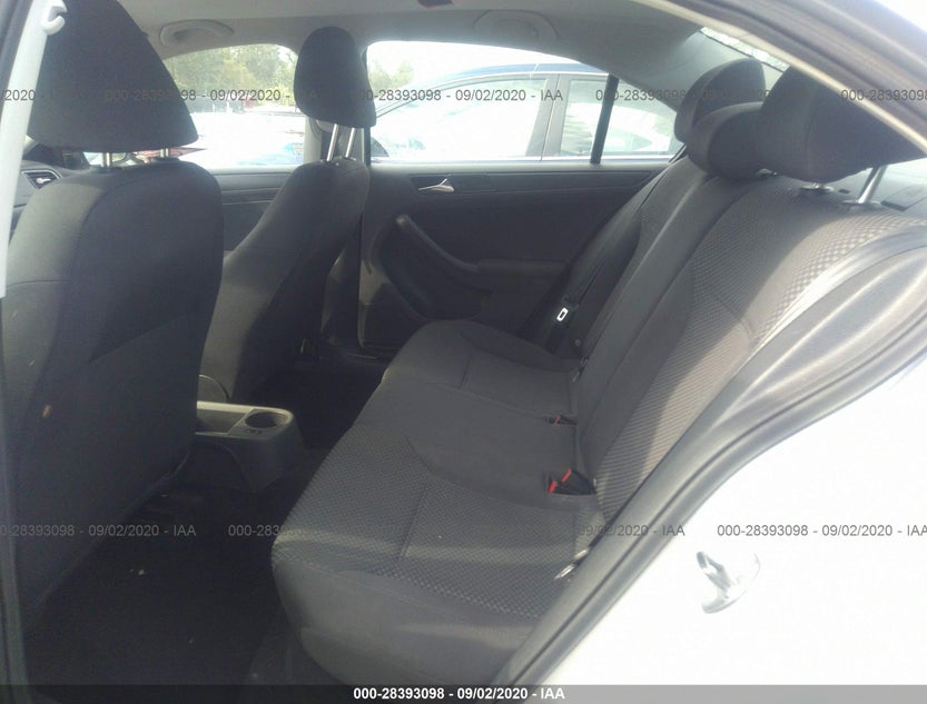 3VW2K7AJ9BM389821