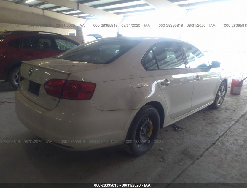 3VWLL7AJ0BM038619