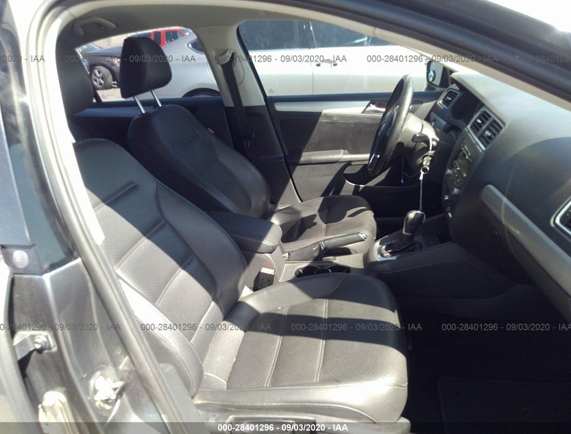 3VWDX7AJ1DM369396