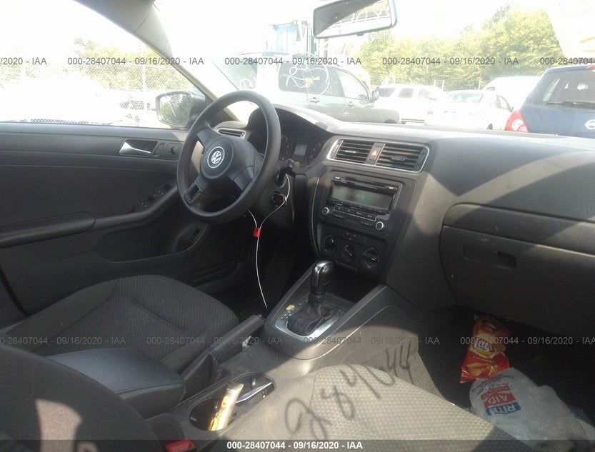 3VW2K7AJ9EM350960