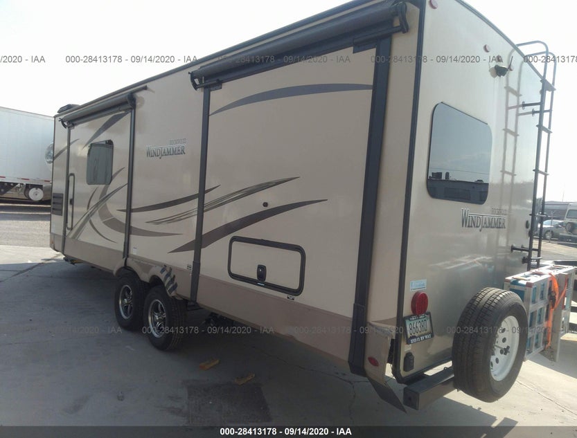 4X4TRLB29K1885678