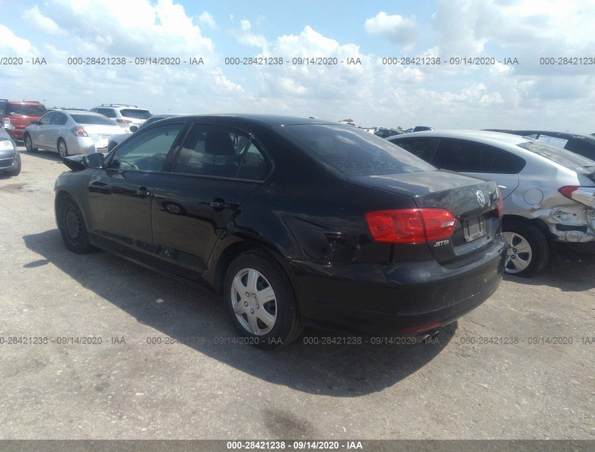 3VW1K7AJ9CM427884