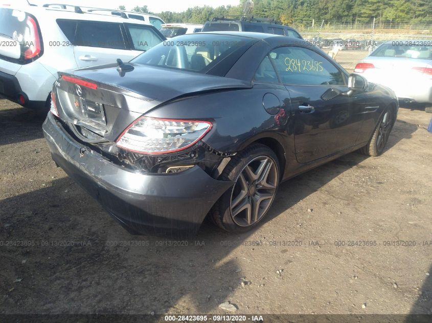 VIN WDDPK4HA6FF101245 2015 Mercedes-Benz SLK-Class,... no.4