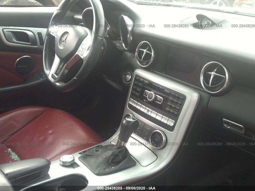 VIN WDDPK4HA9DF060395 2013 Mercedes-Benz SLK-Class,... no.5