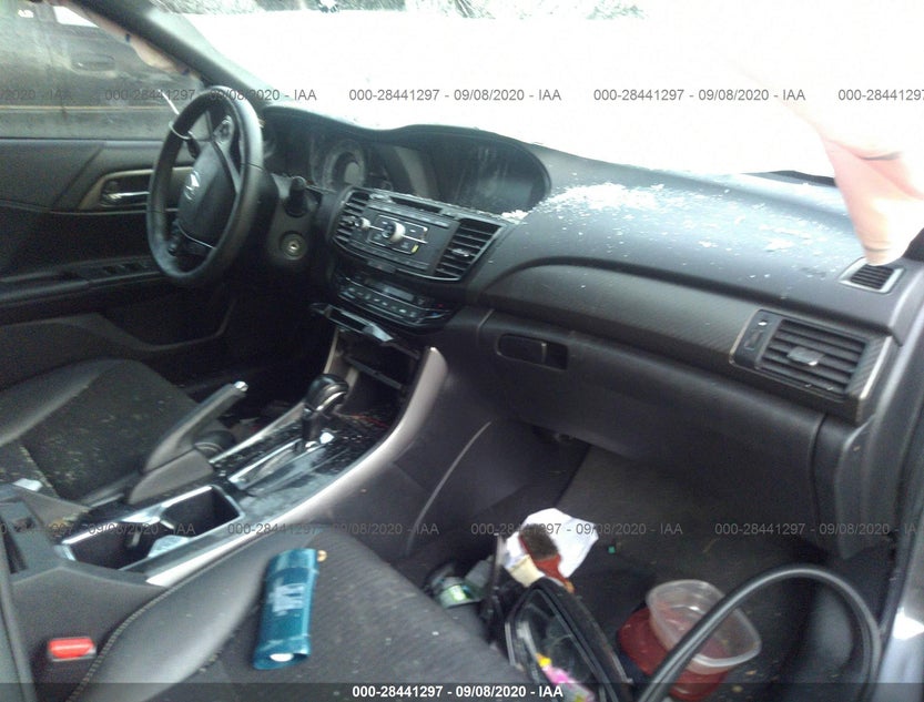 1HGCR2F56HA260508