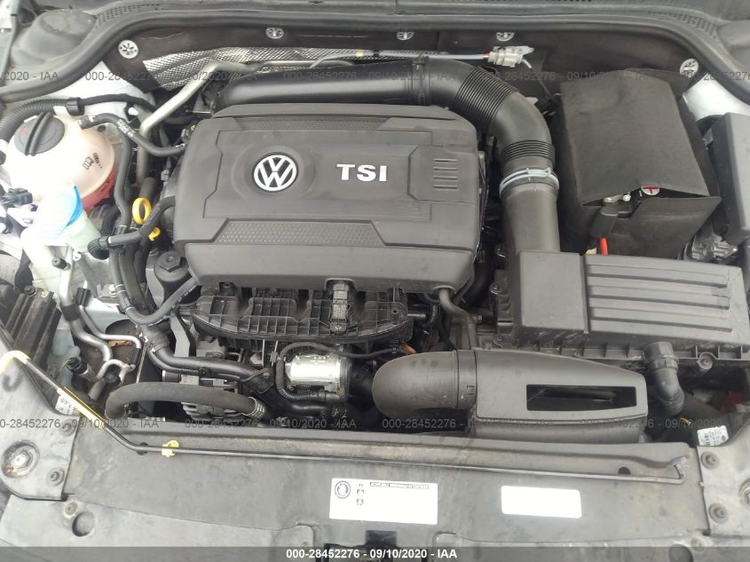 3VW4T7AJ1HM258557 2017 Volkswagen Jetta Gli