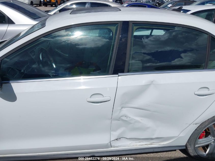 3VW4T7AJ1HM258557 2017 Volkswagen Jetta Gli