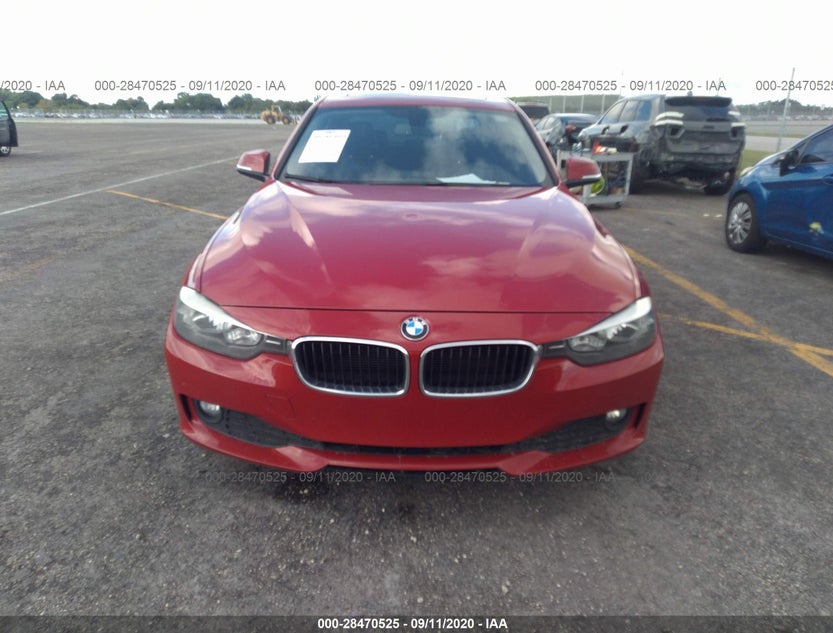 WBA3B1C50DK129271