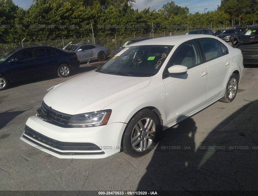 3VW2B7AJ5JM207658