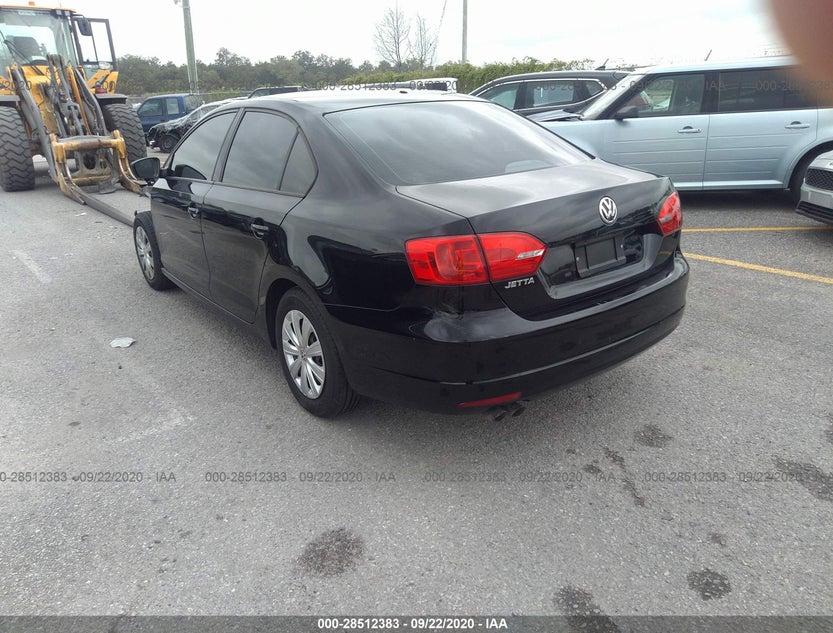 3VW2K7AJ9EM386552