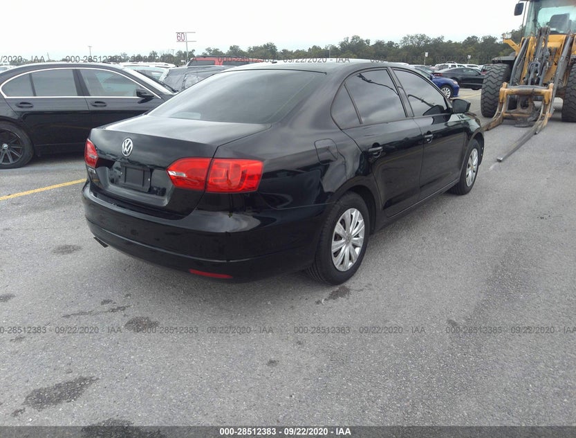 3VW2K7AJ9EM386552