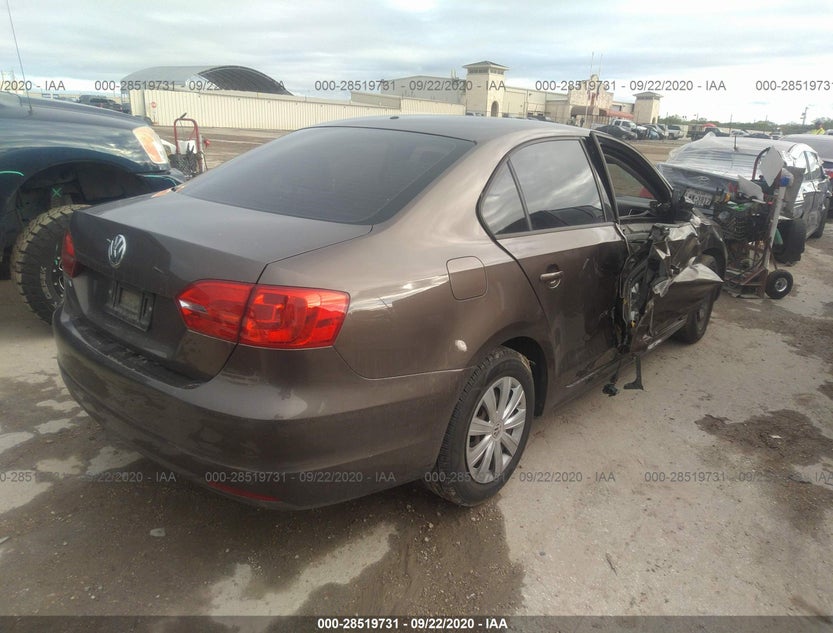 3VW2K7AJ7EM289902