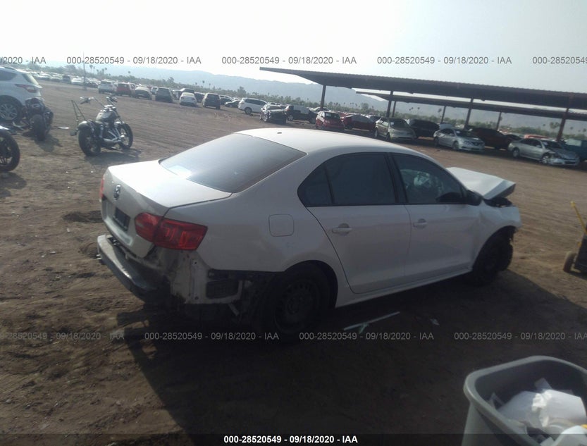 3VW2K7AJ3EM225131